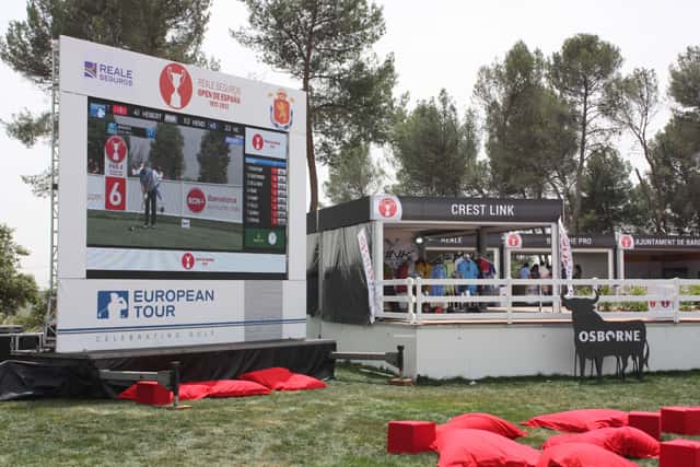 F02-Open-Espana-2015-Village