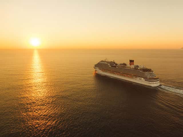 Costa-Cruceros