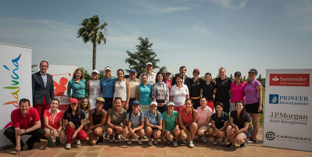 Jugadoras-y-responsables-Santander-Tour-Zaudín-Foto-ElMarcoRojo