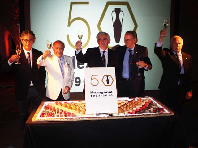 50-Hexagonal-1-Brindis