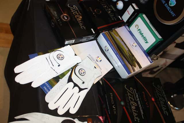 F05-UCA-FJ-guantes